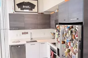 151 SE 1st St, Miami, FL 33131 - Photo 8