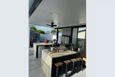 3480 E 9th Ct, Hialeah, FL 33013 - Photo 20