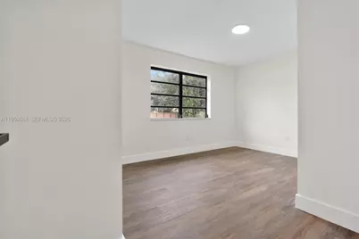 1950 NW 57th St, Miami, FL 33142 - Photo 20