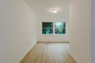 1555 Pennsylvania Ave, Miami Beach, FL 33139 - Photo 2