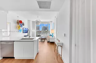 6799 Collins Ave, Miami Beach, FL 33141 - Photo 4