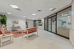 2555 Collins Ave, Miami Beach, FL 33140 - Photo 14