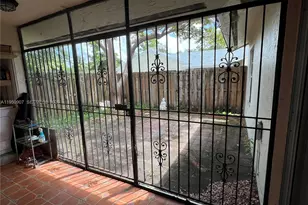 809 NE 214th Ln, Miami, FL 33179 - Photo 8