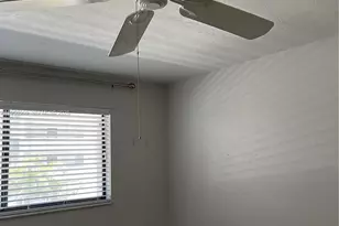 2121 Collier Ave, Fort Myers, FL 33901 - Photo 4