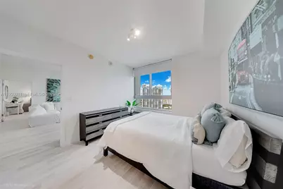 90 SW 3rd St #3109, Miami, FL 33130 - Photo 8