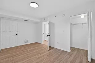 2475 NW 16th St Rd, Miami, FL 33125 - Photo 16