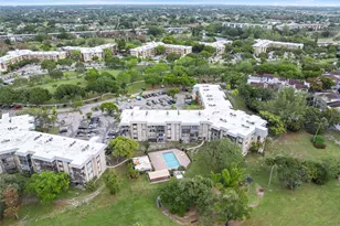 6100 S Falls Cir Dr, Lauderhill, FL 33319 - Photo 32