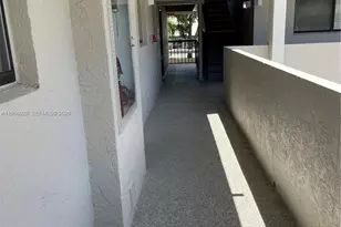 2121 Collier Ave, Fort Myers, FL 33901 - Photo 10