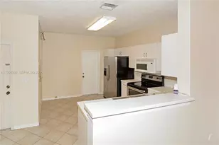 3740 San Simeon Cir, Weston, FL 33331 - Photo 6