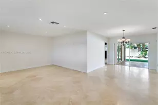 6931 Loch Ness Dr, Miami Lakes, FL 33014 - Photo 16