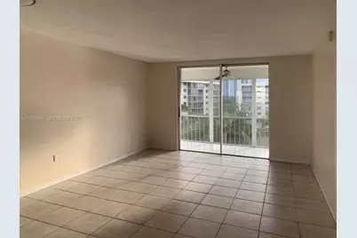 2855 Leonard Dr #H404, Aventura, FL 33160 - Photo 2