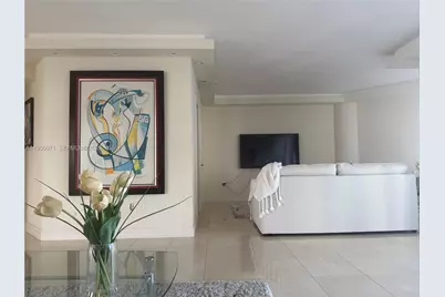 4000 Island Blvd #2402, Aventura, FL 33160 - Photo 2