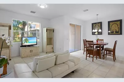 419 Rainbow Springs Ter, Royal Palm Beach, FL 33411 - Photo 10