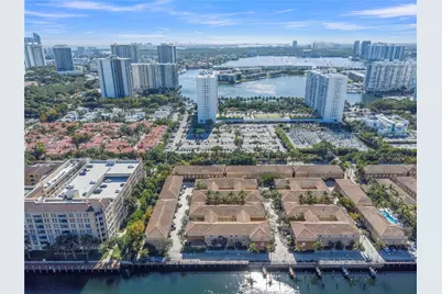 2945 NE 185th St #1402, Aventura, FL 33180 - Photo 44