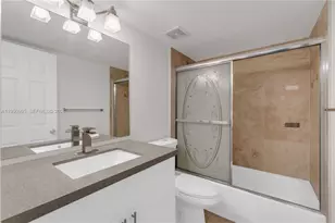 2945 NE 185th St, Aventura, FL 33180 - Photo 32
