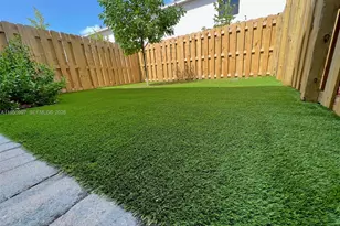 429 NE 12th St, Florida City, FL 33034 - Photo 6