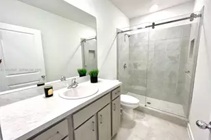 429 NE 12th St, Florida City, FL 33034 - Photo 20