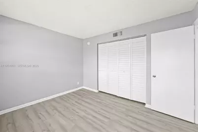 2302 S Cypress Bend Dr #210, Pompano Beach, FL 33069 - Photo 22