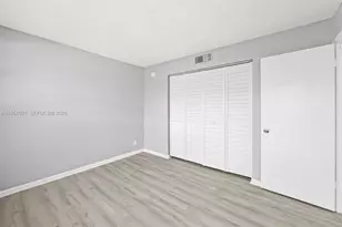 2302 S Cypress Bend Dr, Pompano Beach, FL 33069 - Photo 22