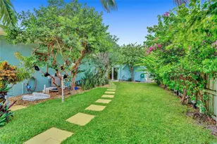 7525 W Treasure Dr, North Bay Village, FL 33141 - Photo 44