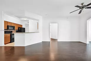 2101 E Myrtlewood Cir E, Palm Beach Gardens, FL 33418 - Photo 2