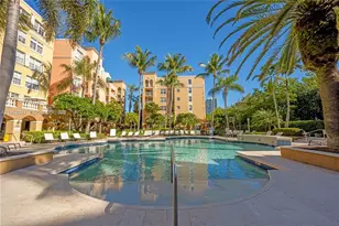 19555 E Country Club Dr, Aventura, FL 33180 - Photo 20