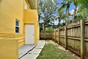 655 NE 122nd St, North Miami, FL 33161 - Photo 40