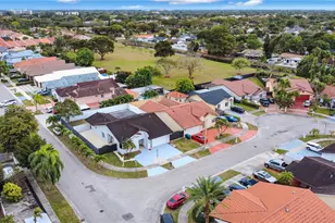 6301 SW 149th Ct, Miami, FL 33193 - Photo 8