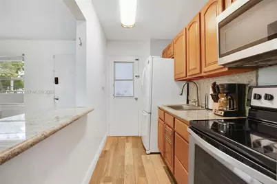 7904 West Dr #102, North Bay Village, FL 33141 - Photo 10