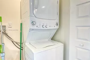 7831 NW 104th Ave, Doral, FL 33178 - Photo 12