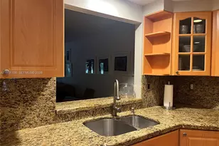 9702 Costa Del Sol Blvd, Doral, FL 33178 - Photo 4