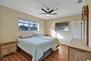 611 NE 171 St, North Miami Beach, FL 33162 - Photo 14