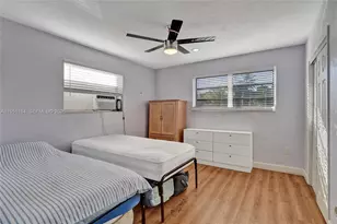 611 NE 171 St, North Miami Beach, FL 33162 - Photo 12