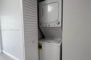 5420 W 21st Ct, Hialeah, FL 33016 - Photo 8