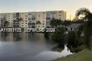 401 SE 3rd St, Dania Beach, FL 33004 - Photo 2