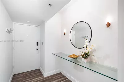 100 Lincoln Rd #901, Miami Beach, FL 33139 - Photo 14