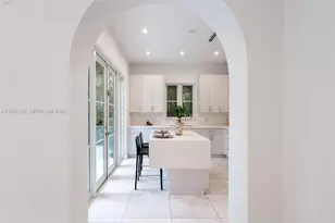 315 Santander Ave, Coral Gables, FL 33134 - Photo 8