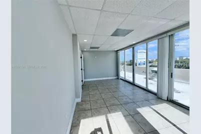 5590 W 20th Ave, Hialeah, FL 33016 - Photo 20