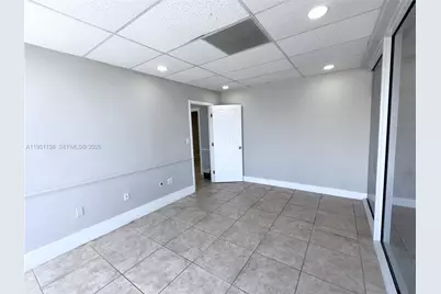 5590 W 20th Ave, Hialeah, FL 33016 - Photo 24