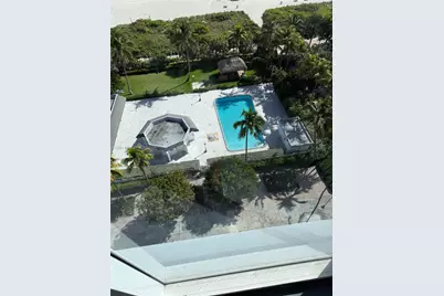 2401 Collins Ave #1110, Miami Beach, FL 33140 - Photo 12