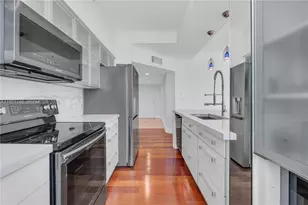 1155 Brickell Bay Dr, Miami, FL 33131 - Photo 16