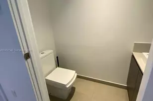 1080 Brickell Ave, Miami, FL 33131 - Photo 10