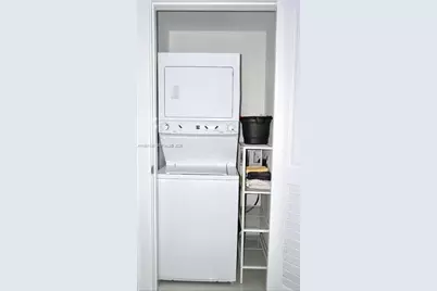 1080 Brickell Ave #3004, Miami, FL 33131 - Photo 12