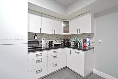 2534 Monroe St, Hollywood, FL 33020 - Photo 10