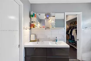 2534 Monroe St, Hollywood, FL 33020 - Photo 18