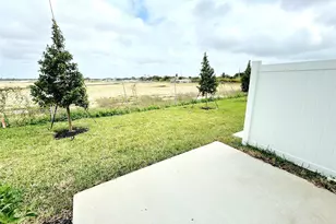 1054 NW 6th St, Florida City, FL 33034 - Photo 24