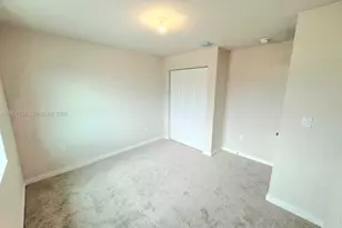 1054 NW 6th St, Florida City, FL 33034 - Photo 14