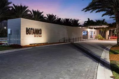 16710 N Botaniko Dr N, Weston, FL 33326 - Photo 2