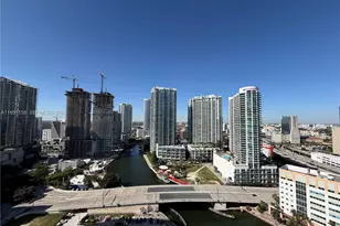 31 SE 5th St, Miami, FL 33131 - Photo 1