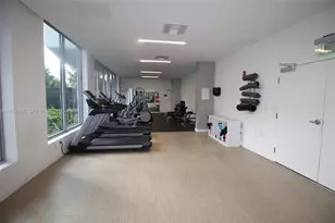 13800 Highland Dr, North Miami Beach, FL 33181 - Photo 16